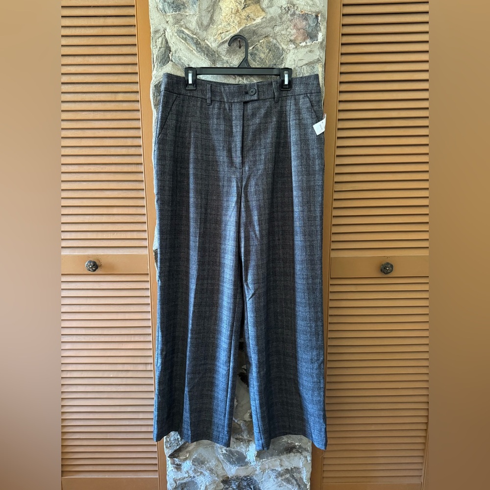 NWT Gray Plaid wide leg Trousers